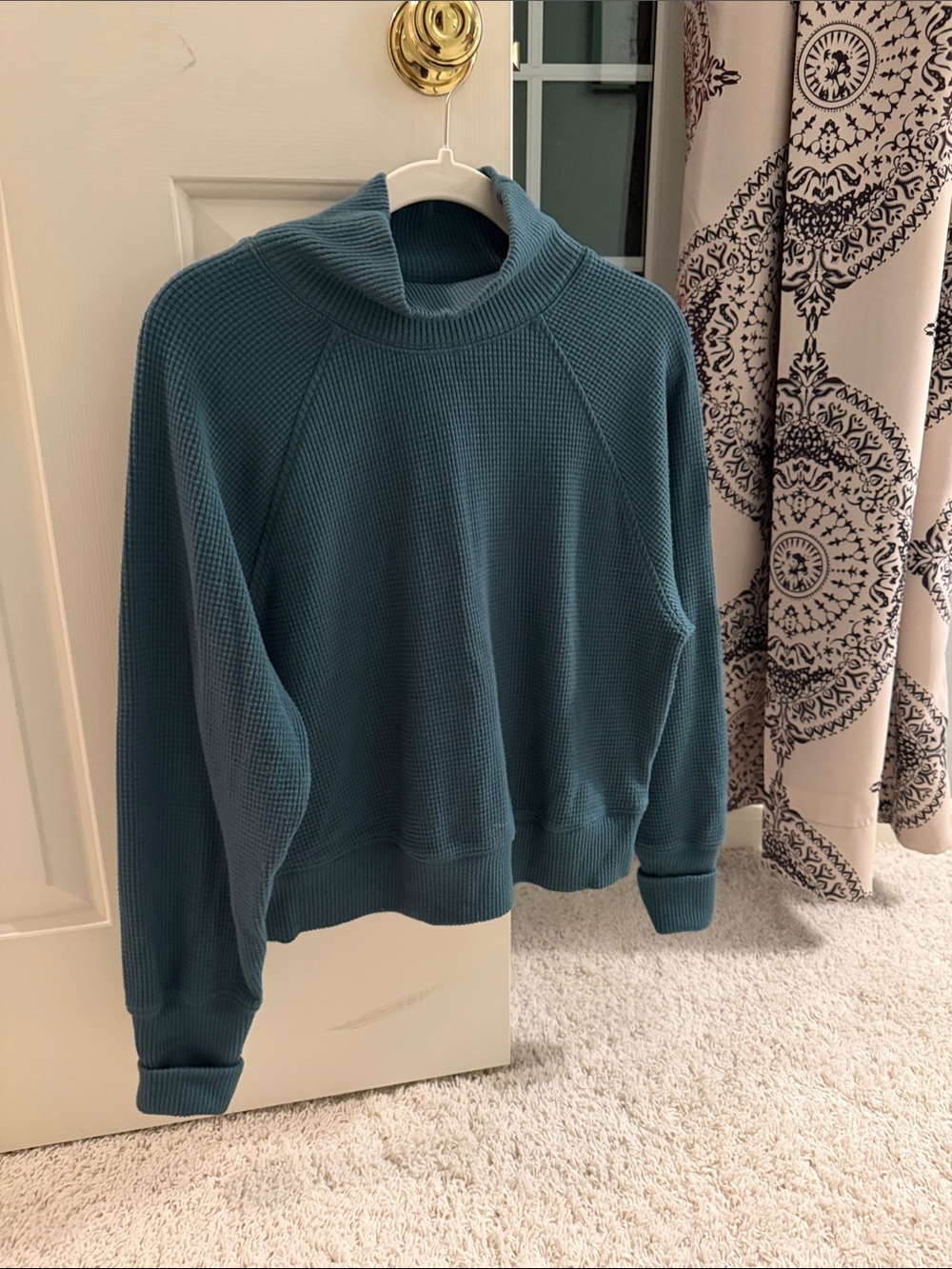 ALO Yoga Teal/Green Waffle-Knit Mock Neck Pullover